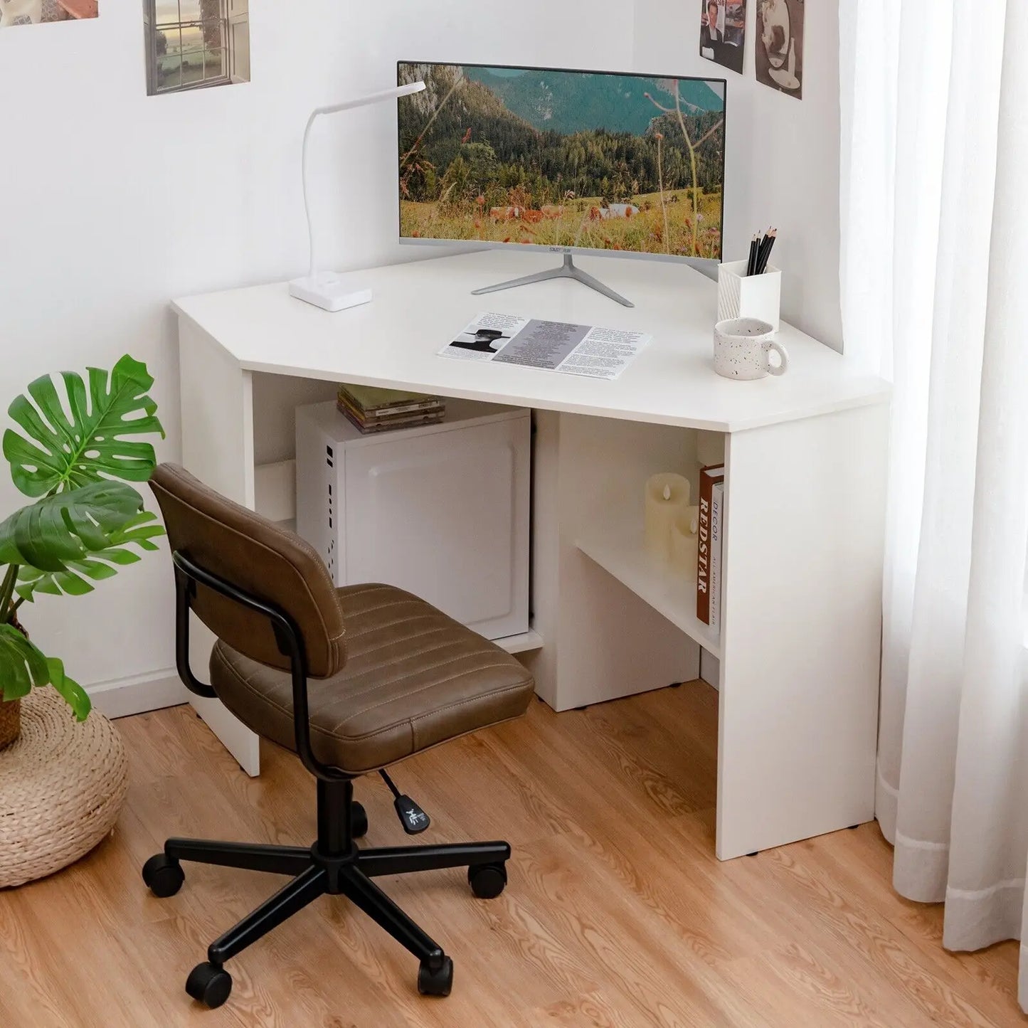 90° Corner Desk